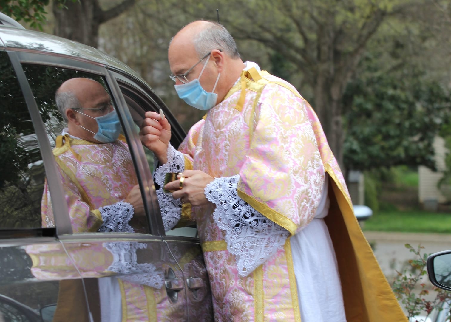 Several U.S. dioceses set Pentecost as time to fully reopen