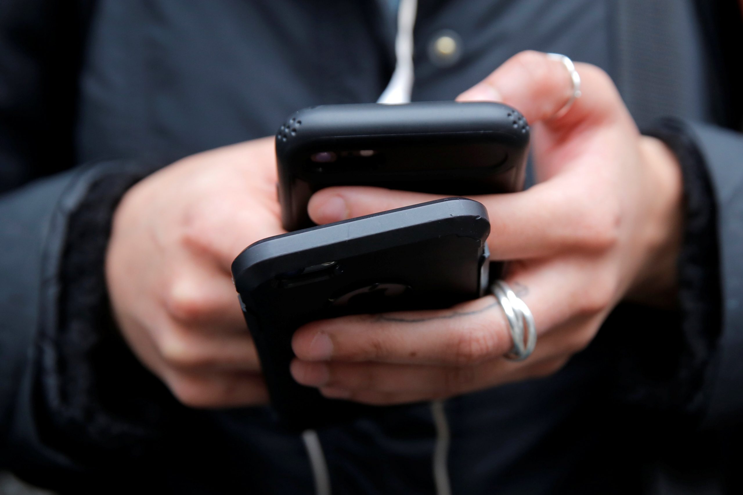Archbishop: Use online outlets to communicate truth in love, not spread hate