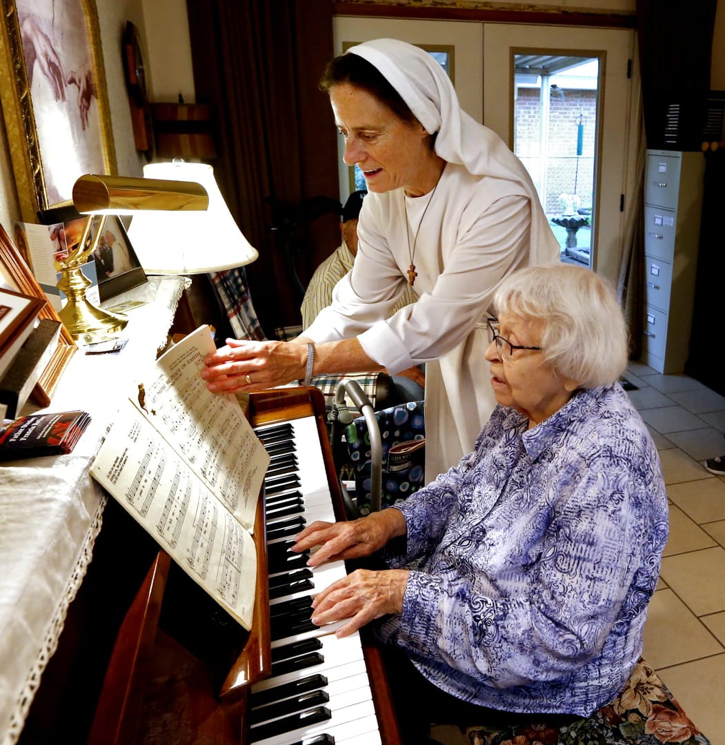 Oklahoma nun opens homes for seniors to join new ‘family’