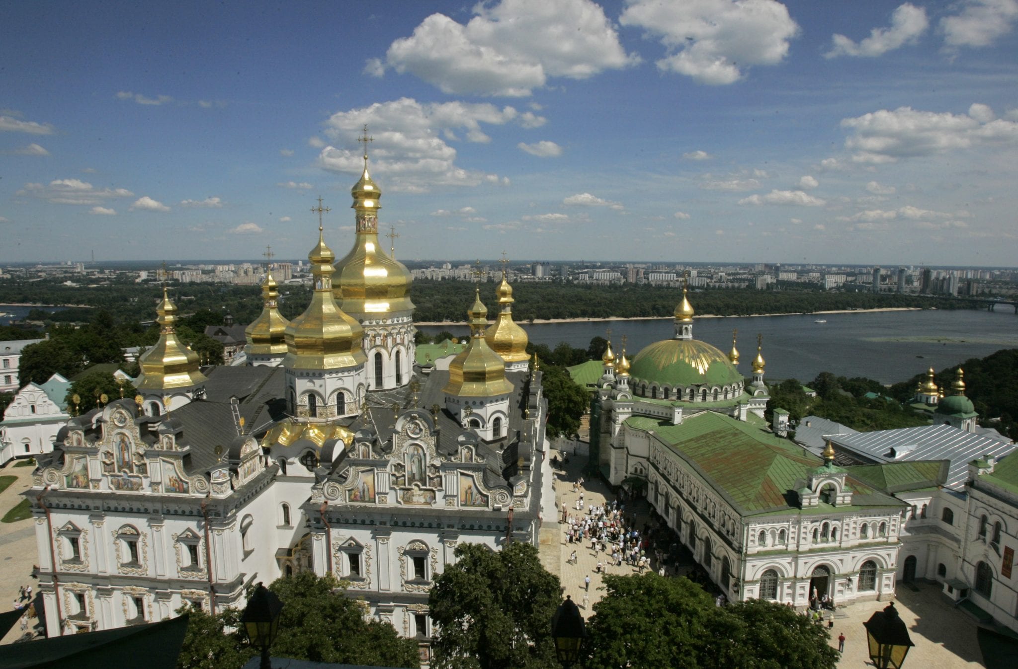 Birth of a new Ukrainian church brings fears of violence