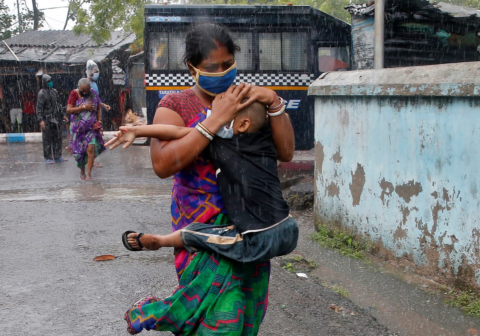 Team effort helped convince Indians, Bangladeshis to evacuate for cyclone