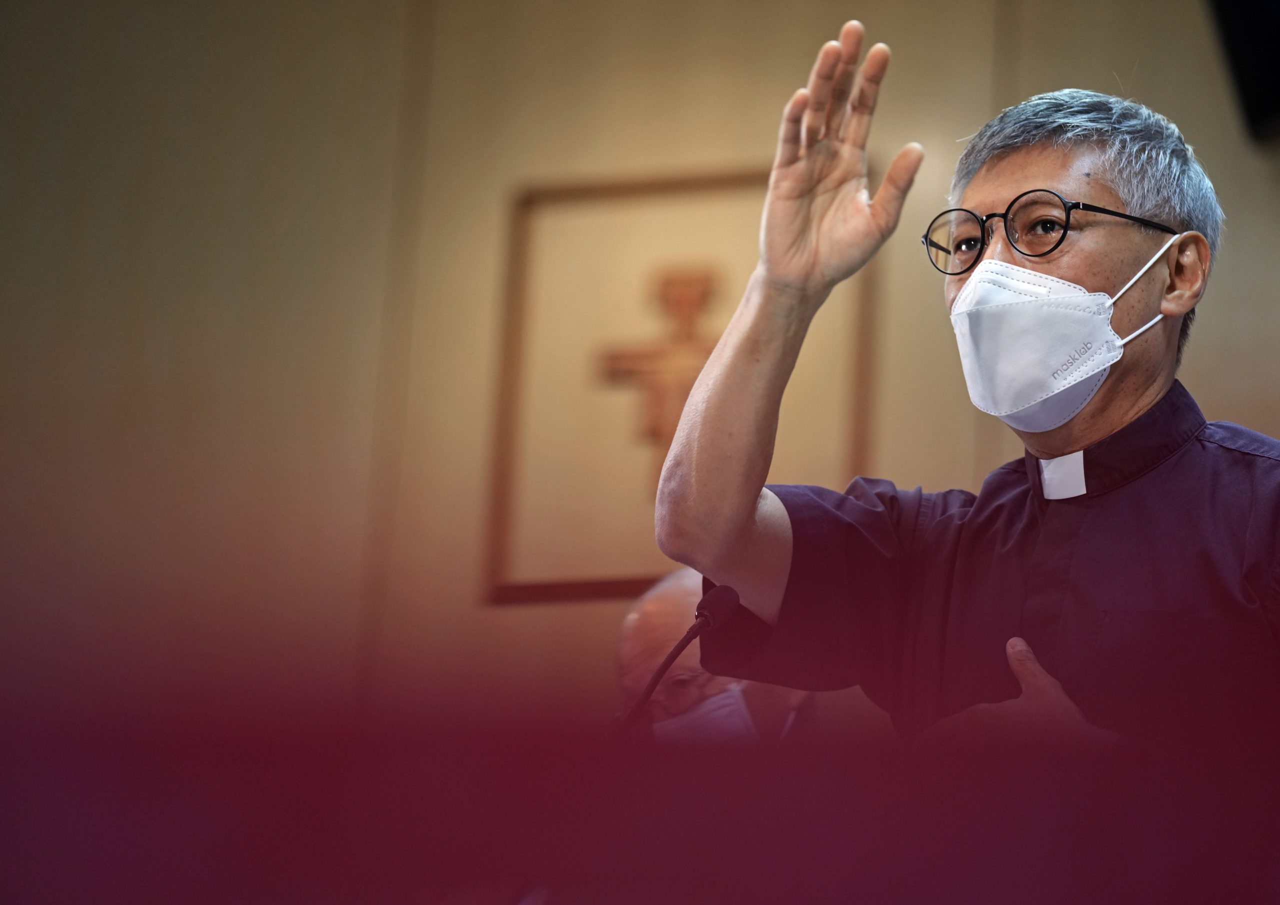 Hong Kong bishop urges faith amid ongoing social unrest