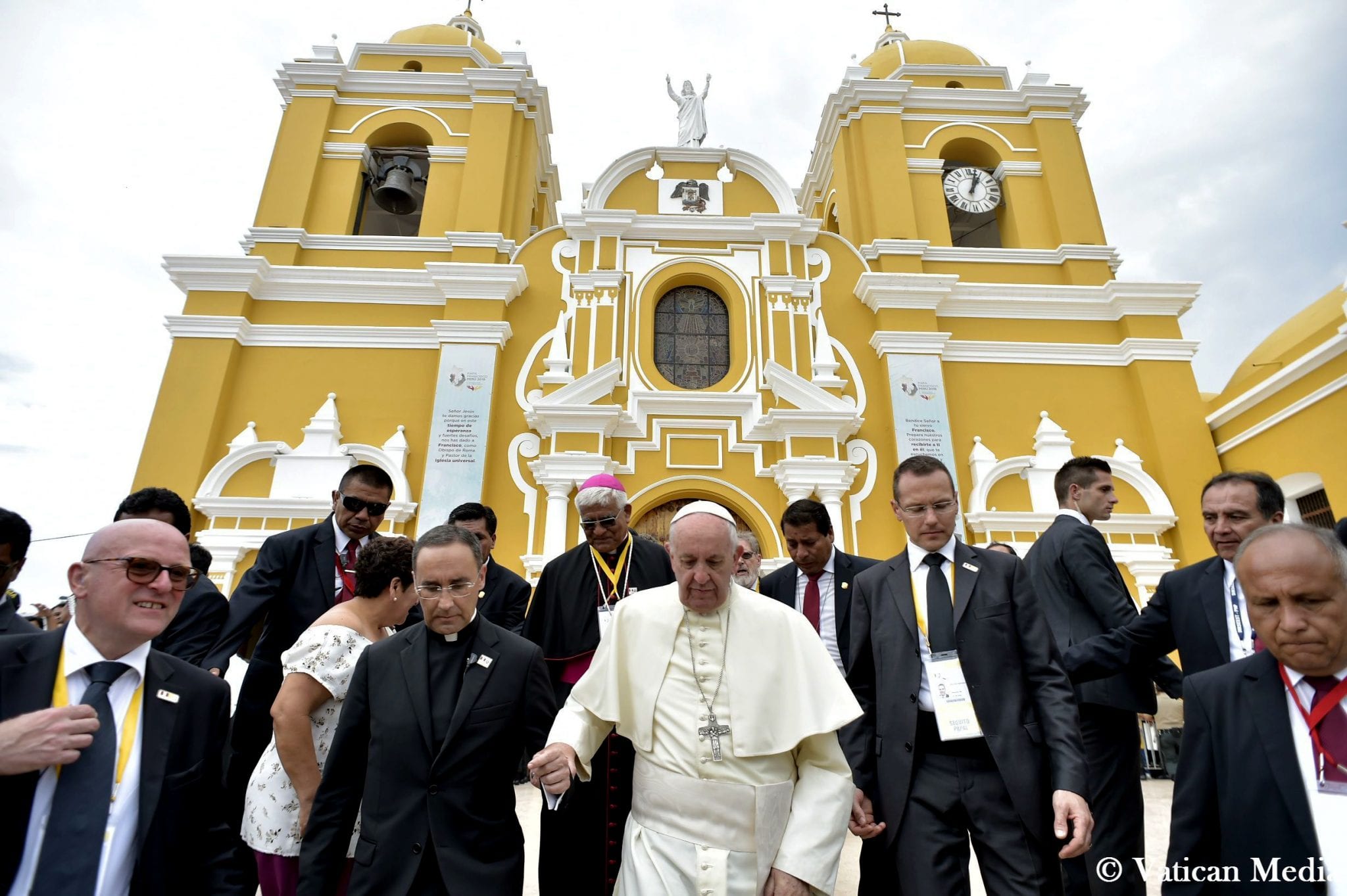 Pope meets unseen warriors in his battle against ‘throwaway culture’