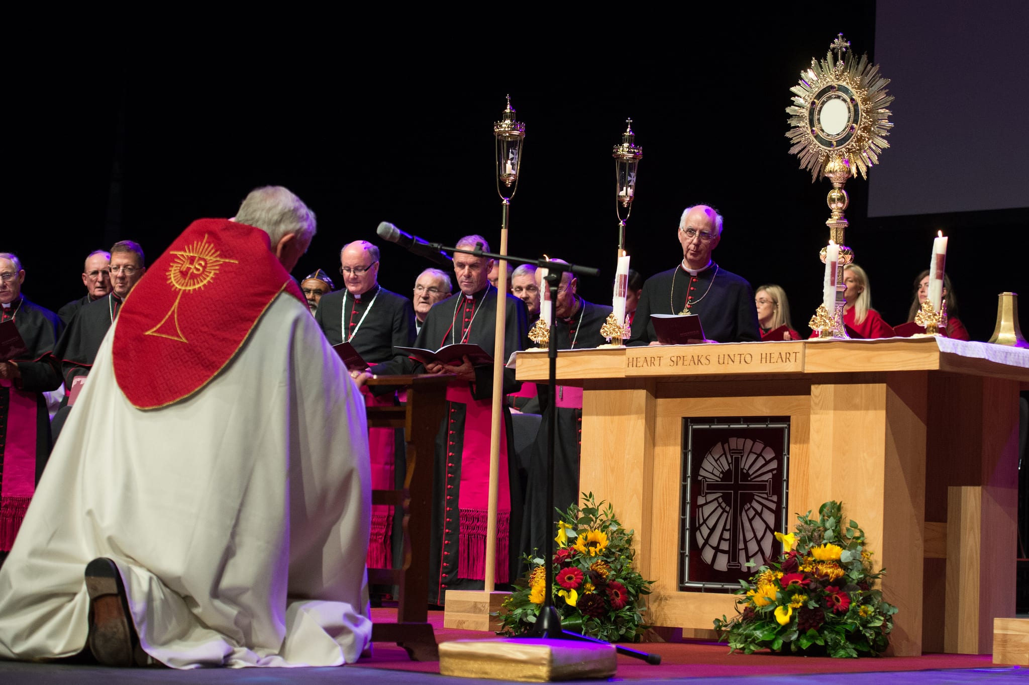 English cardinal begs forgiveness for ‘hurt, damage, and mistrust’ caused by bishops