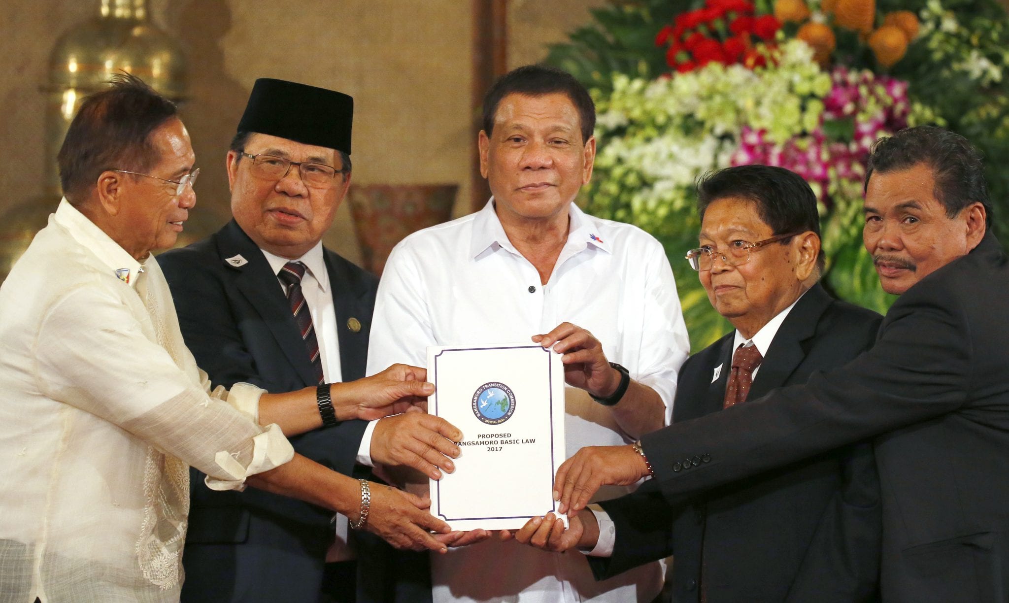 Philippine rebels: Peace pact ‘best antidote’ for extremism