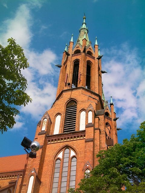 Polish church apologizes after Mass held for far-right group