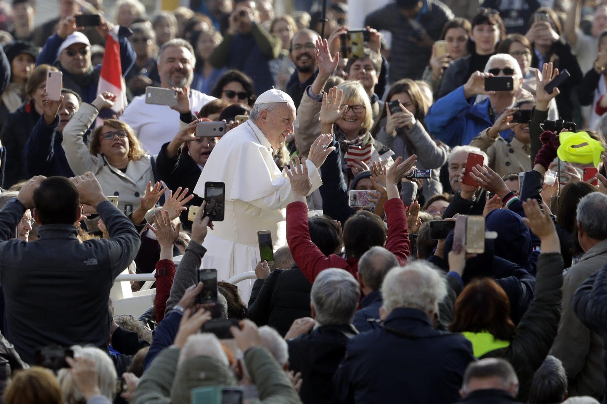 Pope makes surprise visit to mobile clinic in St. Peter’s Square