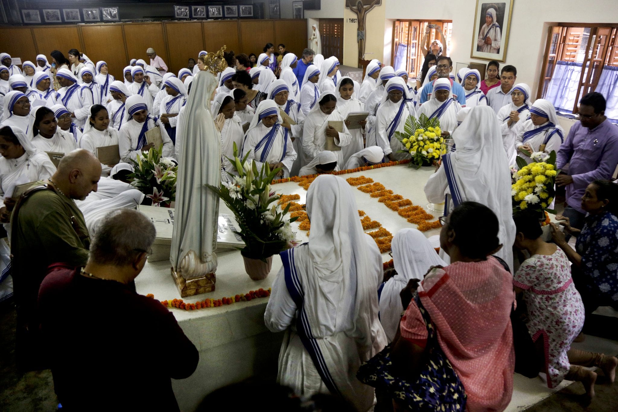 Missionaries must challenge status quo, Vatican official says