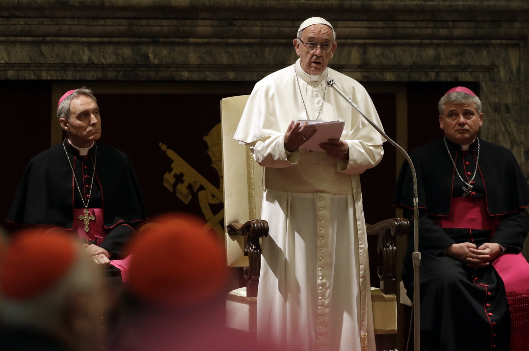 Pope to Curia: ‘Betrayers of trust’ are frustrating Vatican reform