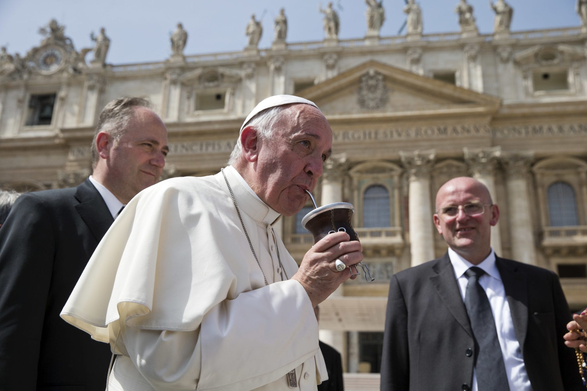 God love ’em, Argentines just can’t help criticizing their Pope