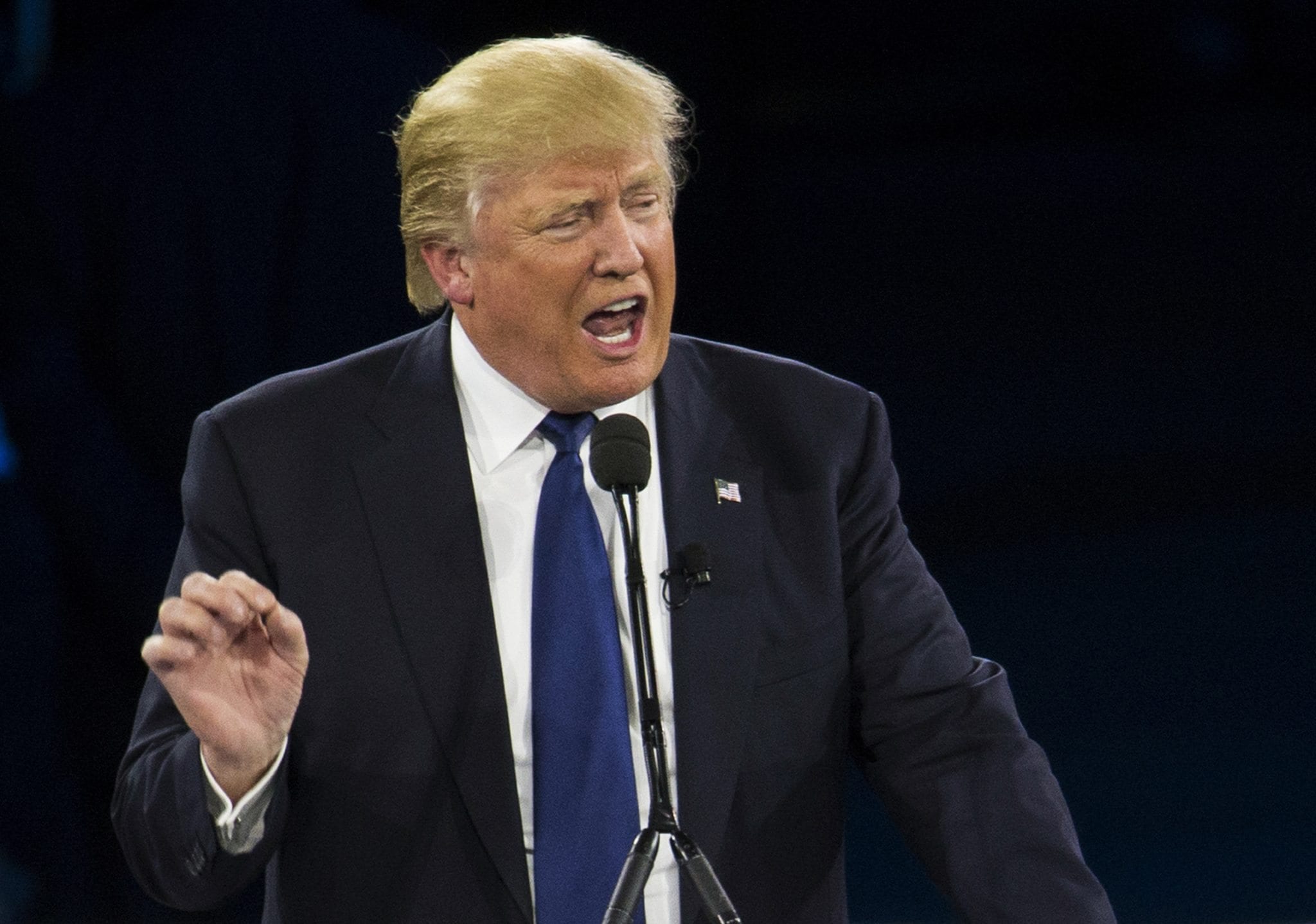 Trump signs bill to let states redirect funds away from abortion clinics