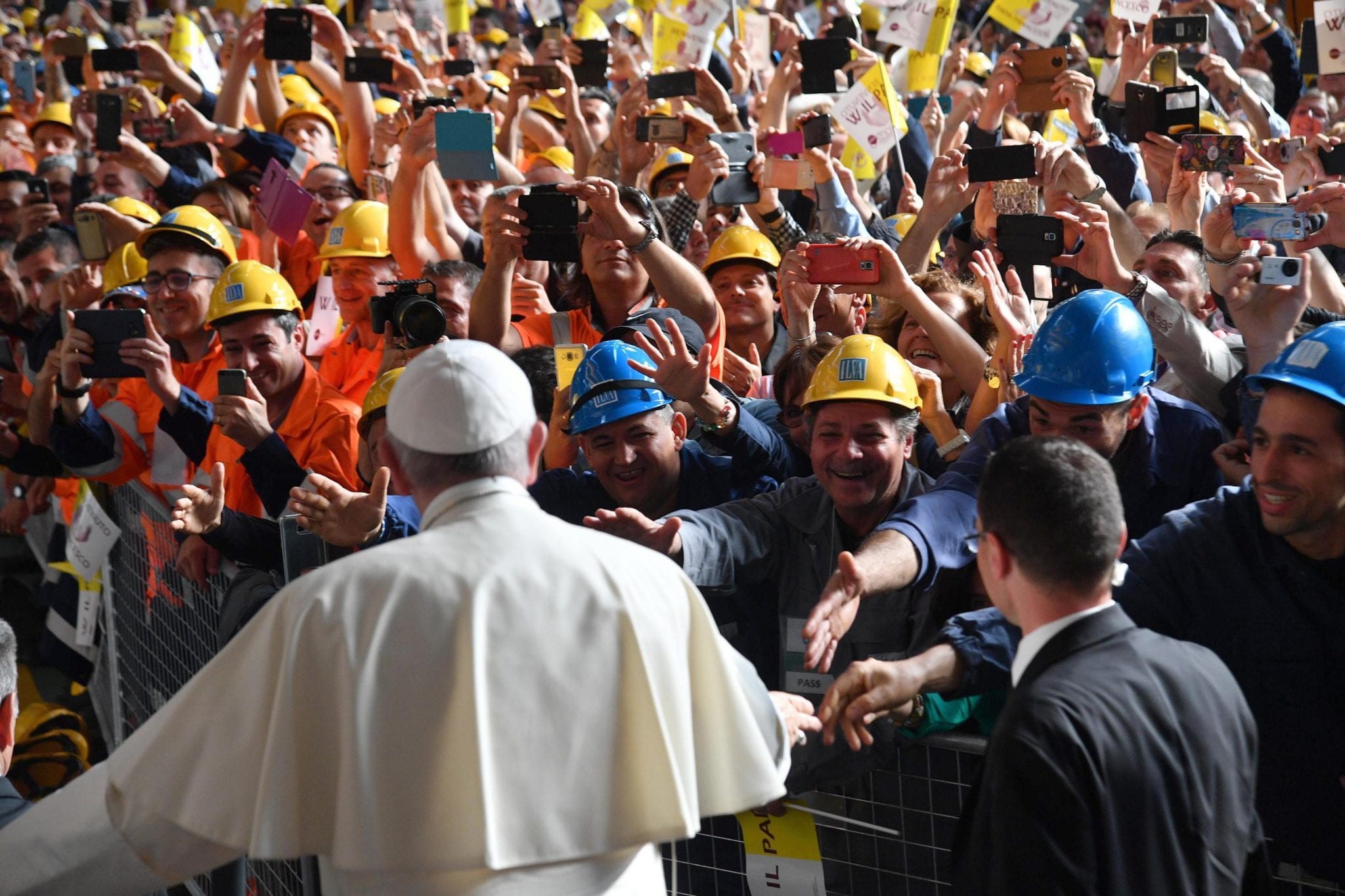 Pope’s prayer video extols dignity of work, seeks jobs for unemployed