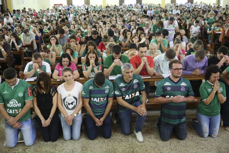 Pope adds prayers to thousands in Chapeco cathedral mourning plane crash victims