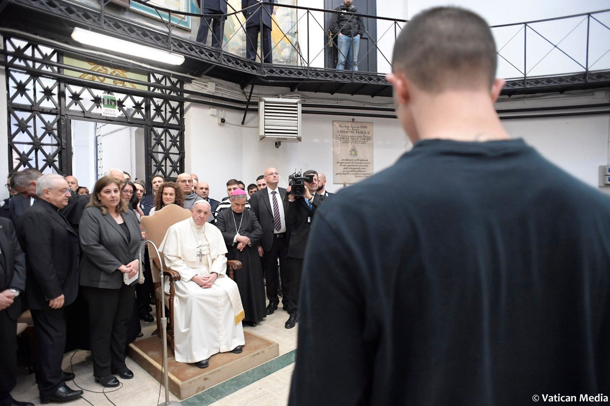 Pope Francis to have cataract surgery next year