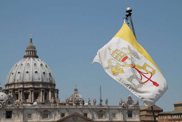 Vatican conference tackles new technology and medicine