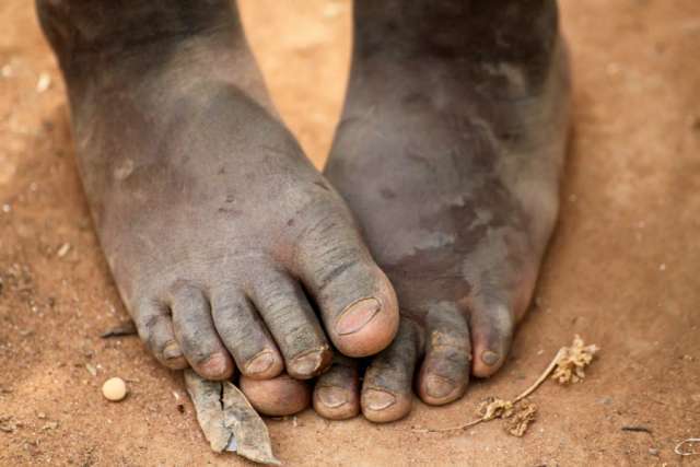 Pope dedicates December to praying for end to child soldiers