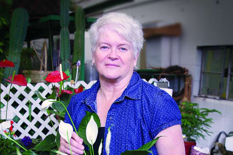 Supreme Court returns case of florist who declined gay wedding to lower court