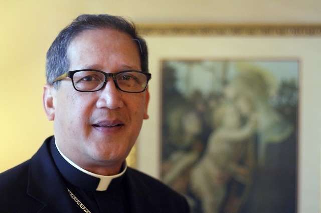 Pope taps first Filipino-American to lead a U.S. diocese