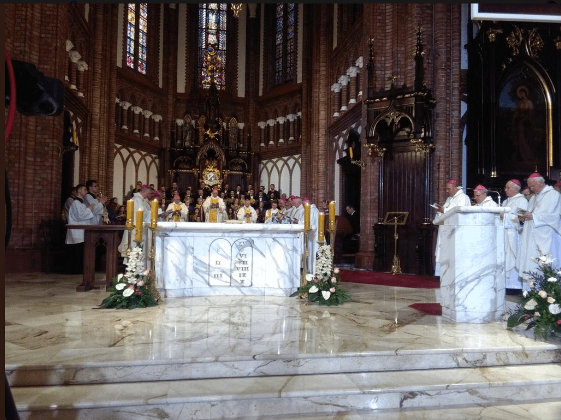 Polish bishops sidestep Communion debate in new ‘Amoris Laetitia’ guidelines