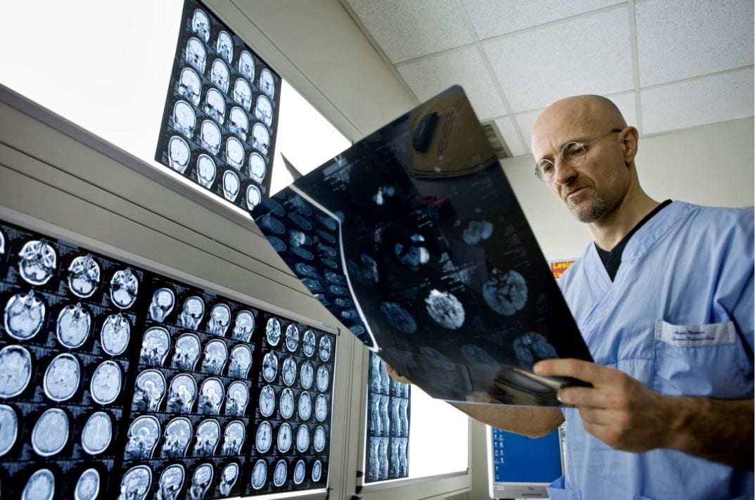 Should a head transplant be allowed to happen?