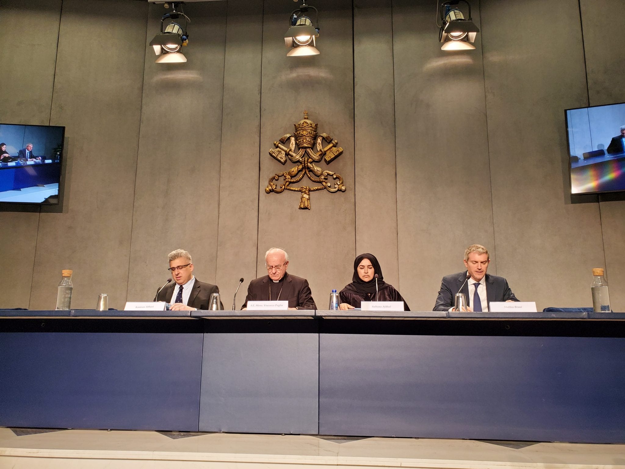 Vatican to host interfaith meeting on end-of-life issues