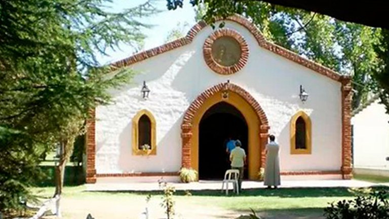 Argentinian seminary closed after defying bishop’s ‘Communion on the hand’ order