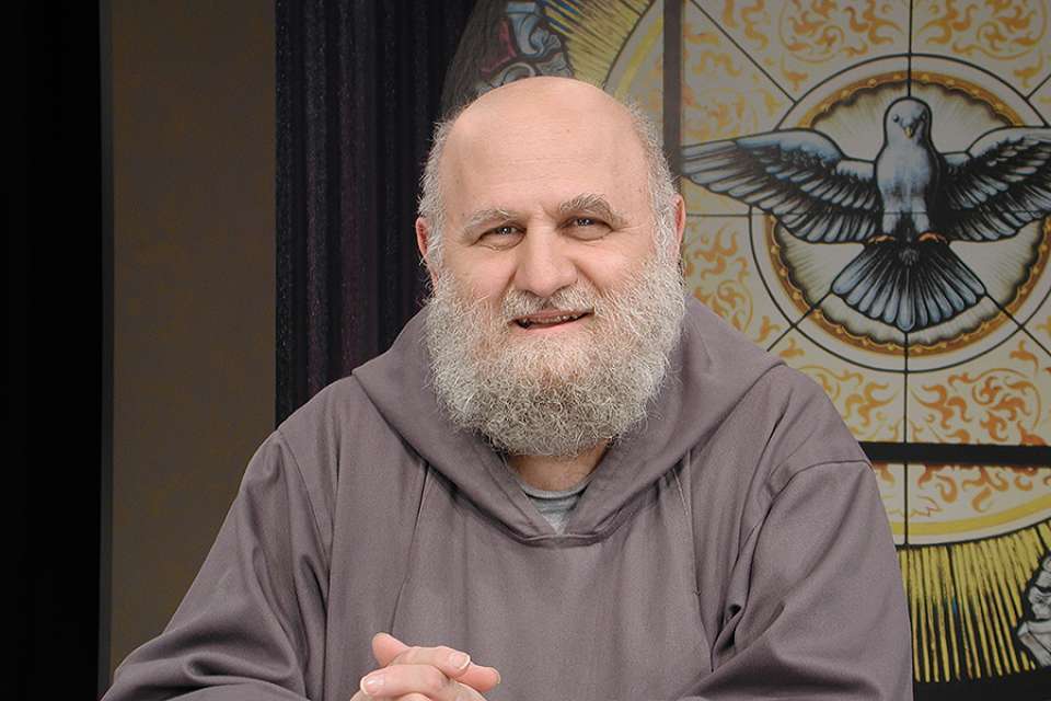Founding member of CFRs and EWTN host Father Andrew Apostoli dies at age 75