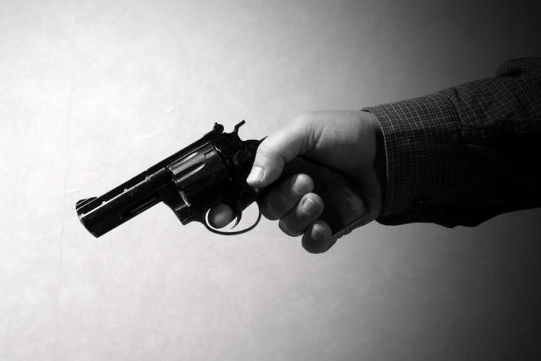 Philippine bishops hesitant about priests seeking gun permits