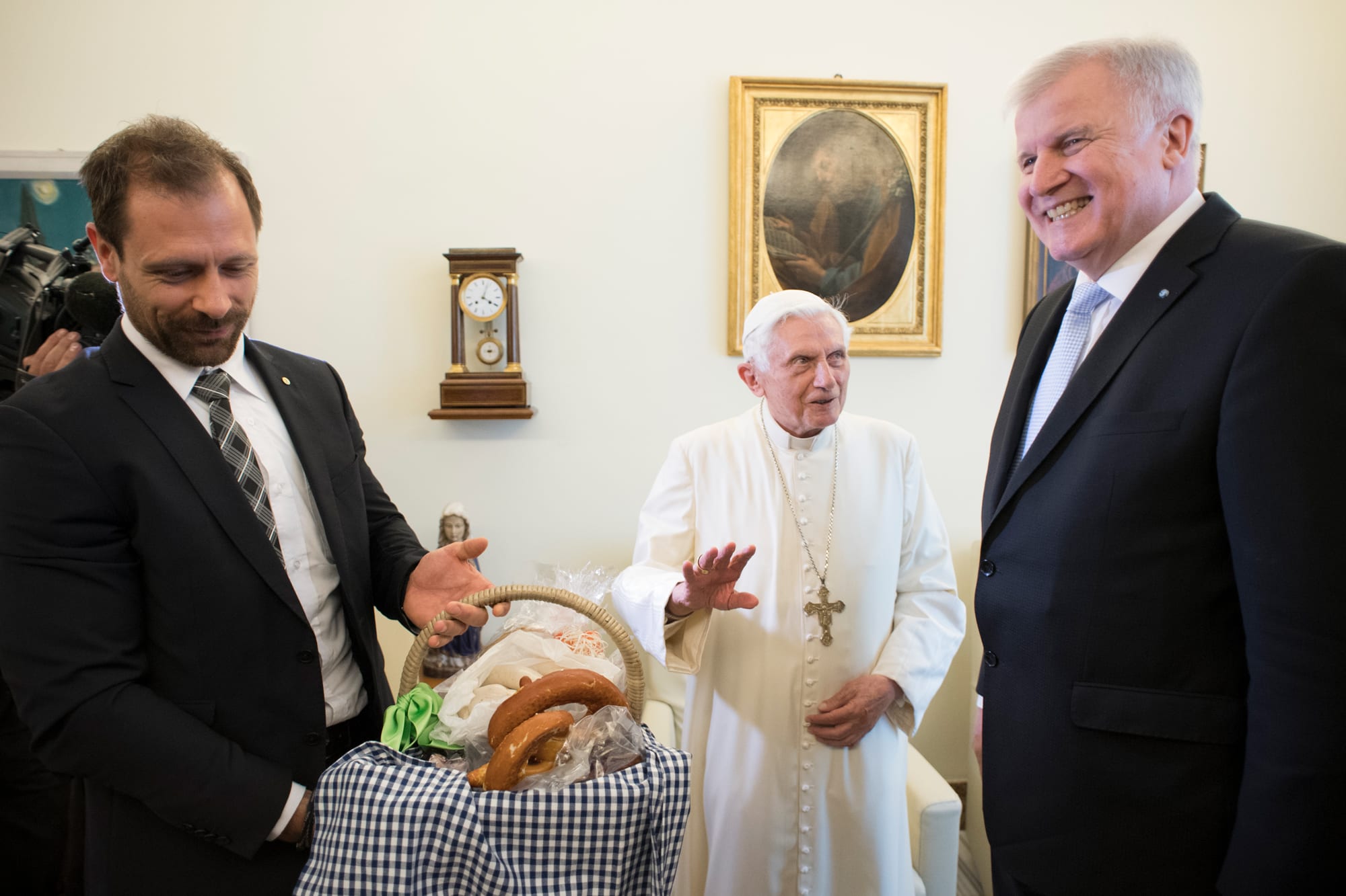 On 90th birthday, Benedict thanks God for helping in ‘difficult moments’