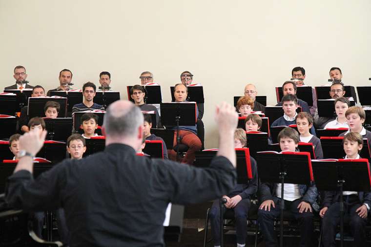 ‘Pope’s choir’ to go on first-ever U.S. national tour
