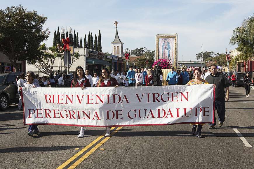 In LA, massive Marian procession ahead of Guadalupe feast
