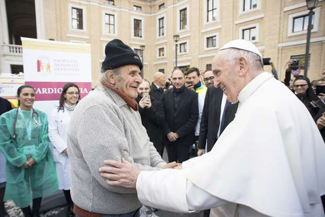 Pope Francis makes surprise visit to the poor outside St. Peter’s Square