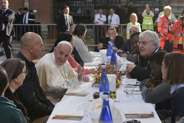 Jesuit at San Quentin highlights choir ministry via Christmas tunes