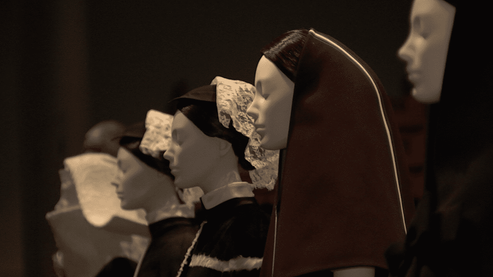 Met exhibit makes a case for bridge between faith and fashion