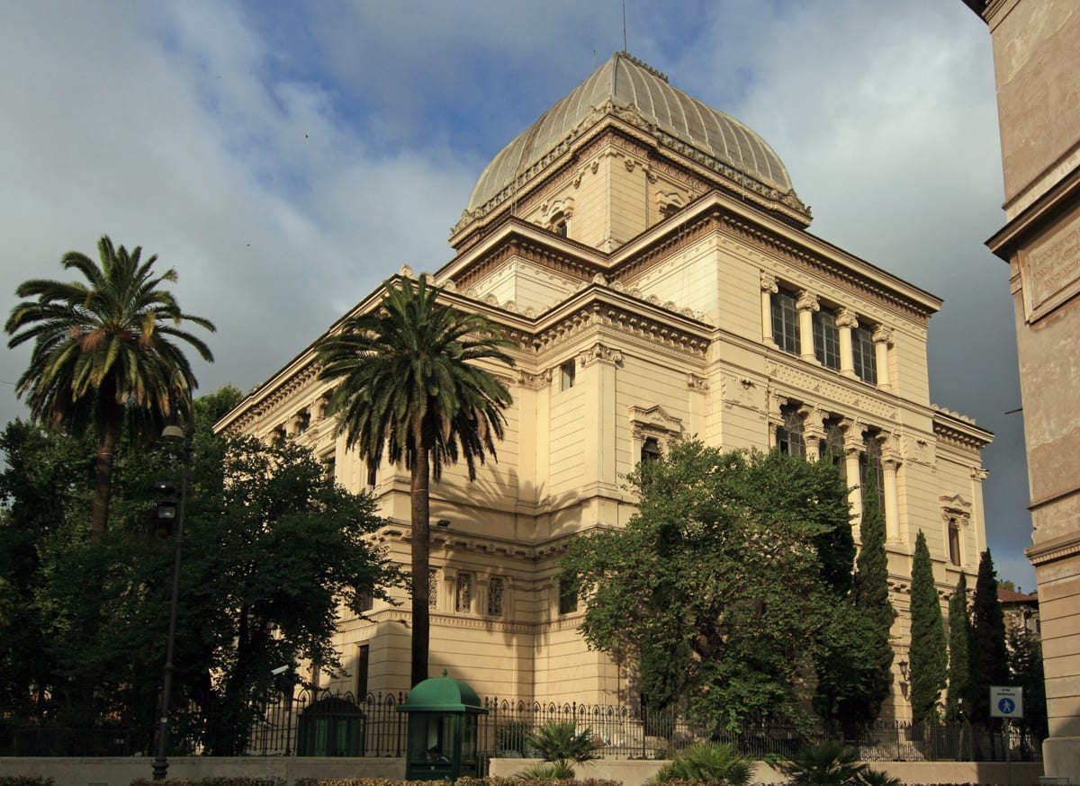 Rome march defies anti-Semitism, celebrates Jewish/Catholic friendship