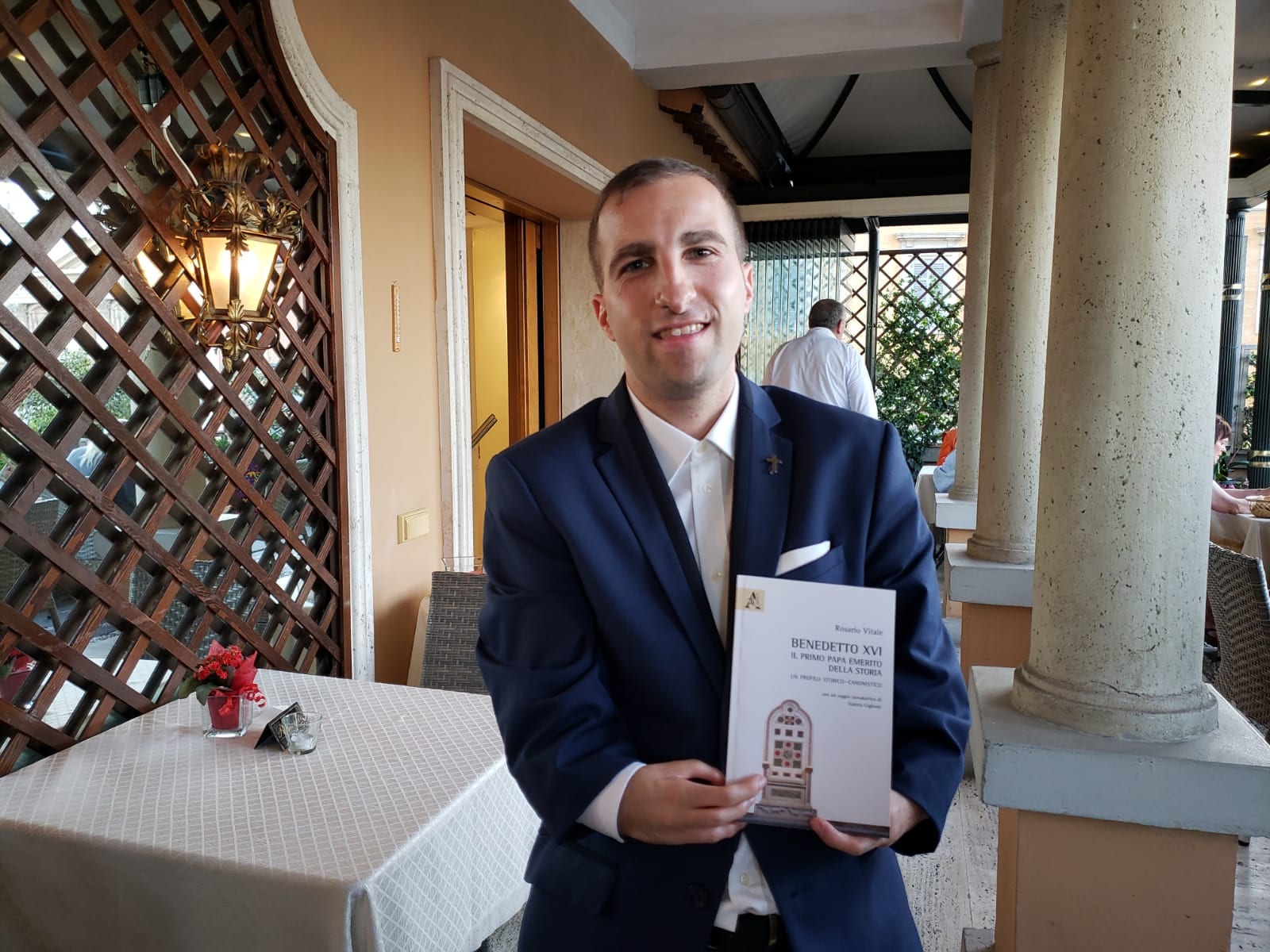 Book aims to fill legal vacuum surrounding resigned popes