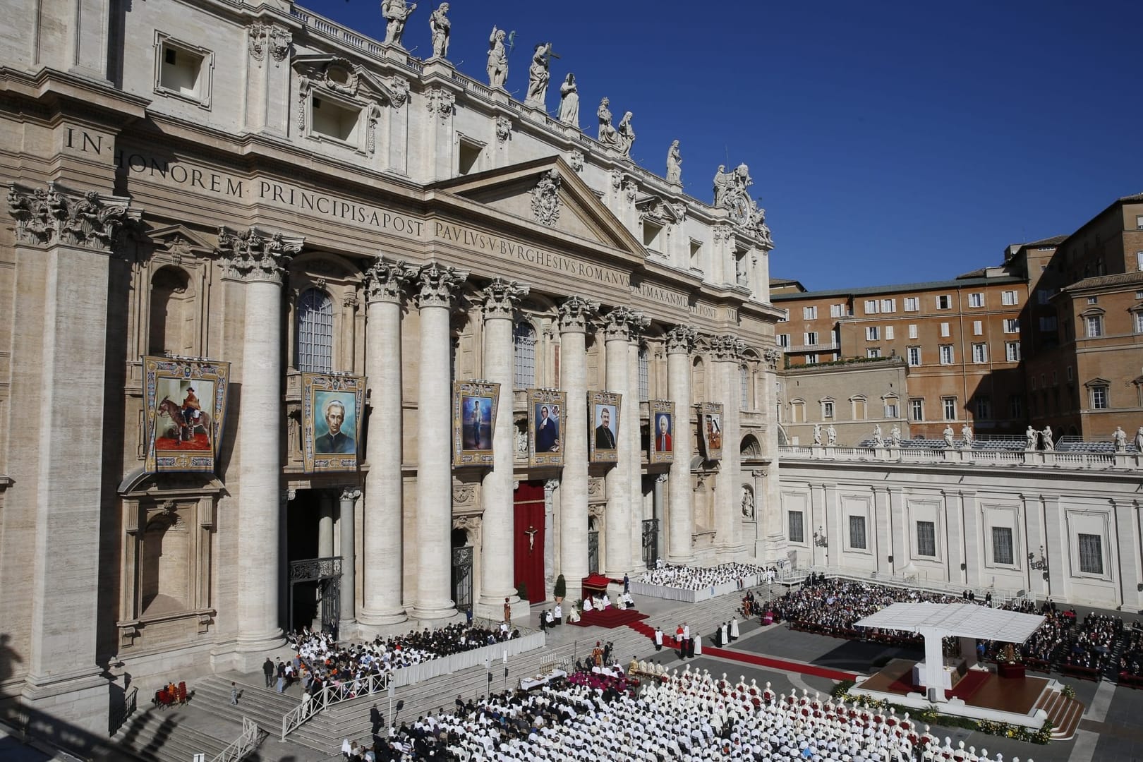 Pope canonizes seven saints who ‘fought the good fight of faith’
