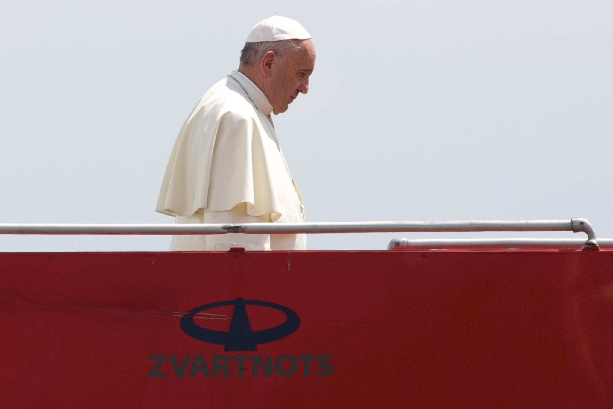 Pope backs Colombia peace, ducks Brexit, presses Christian unity
