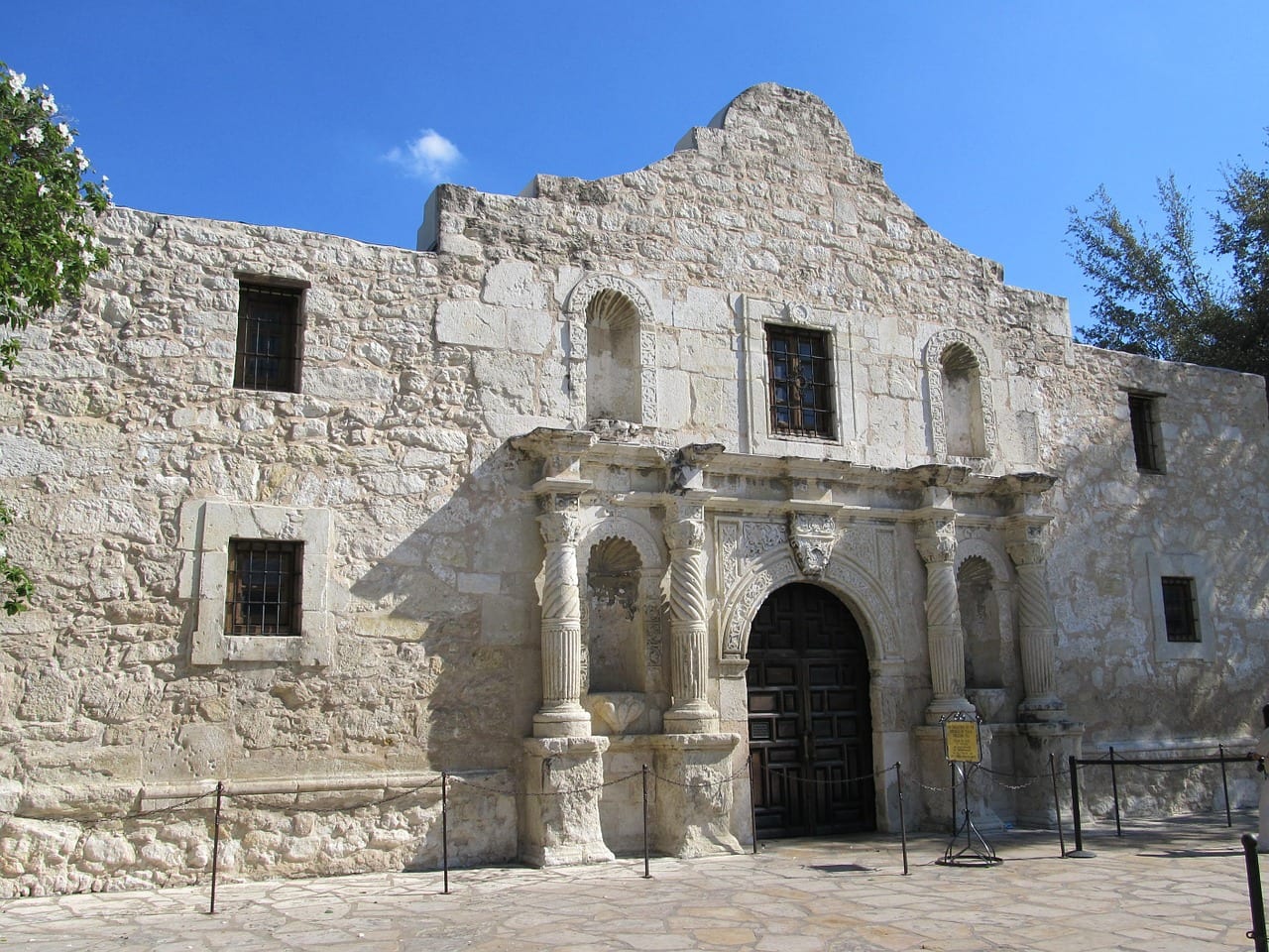 Native Americans seek to declare Alamo grounds old cemetery
