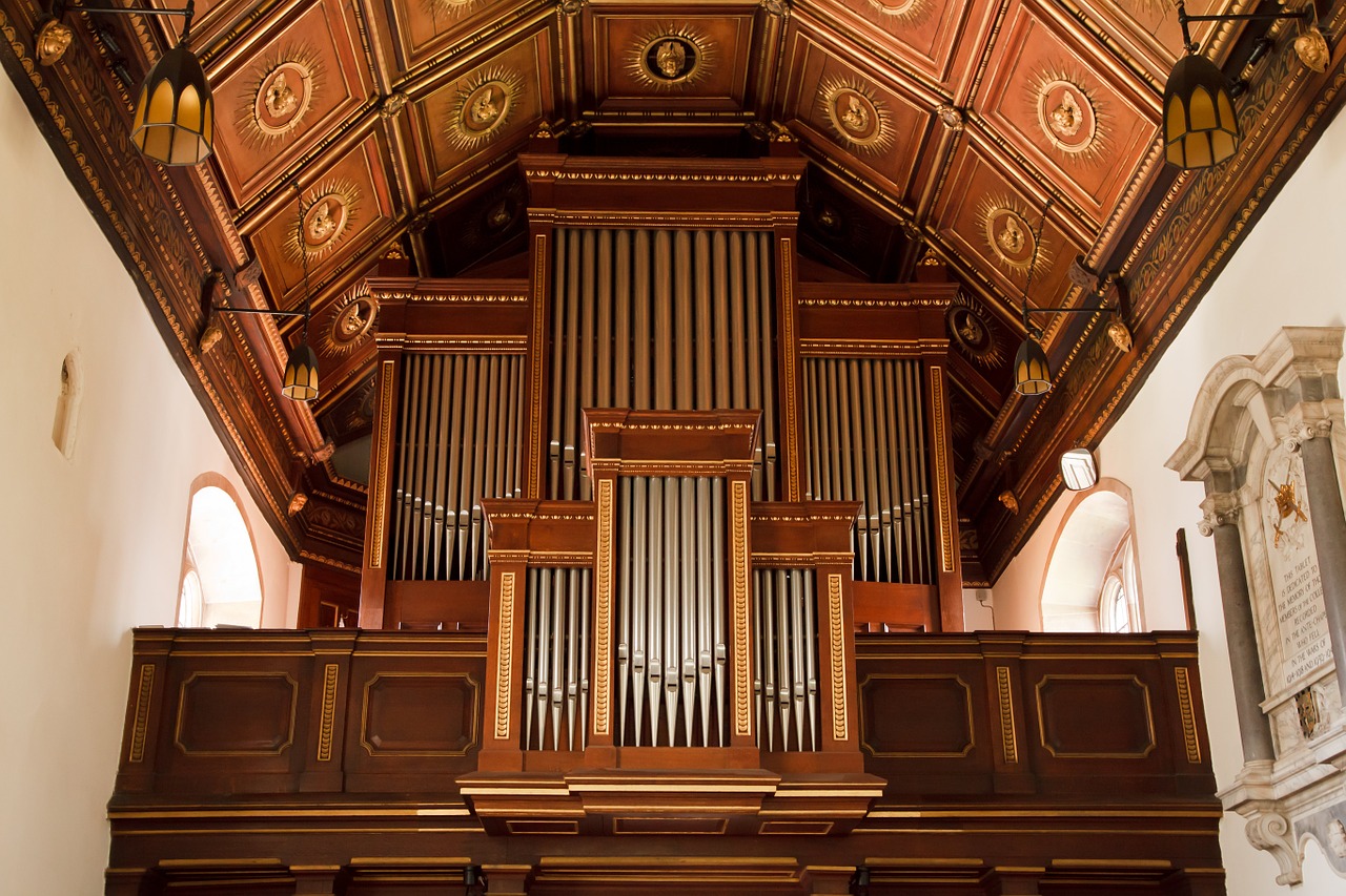 Wales pulls out the stops: Pipe organ ban lifted for worship services