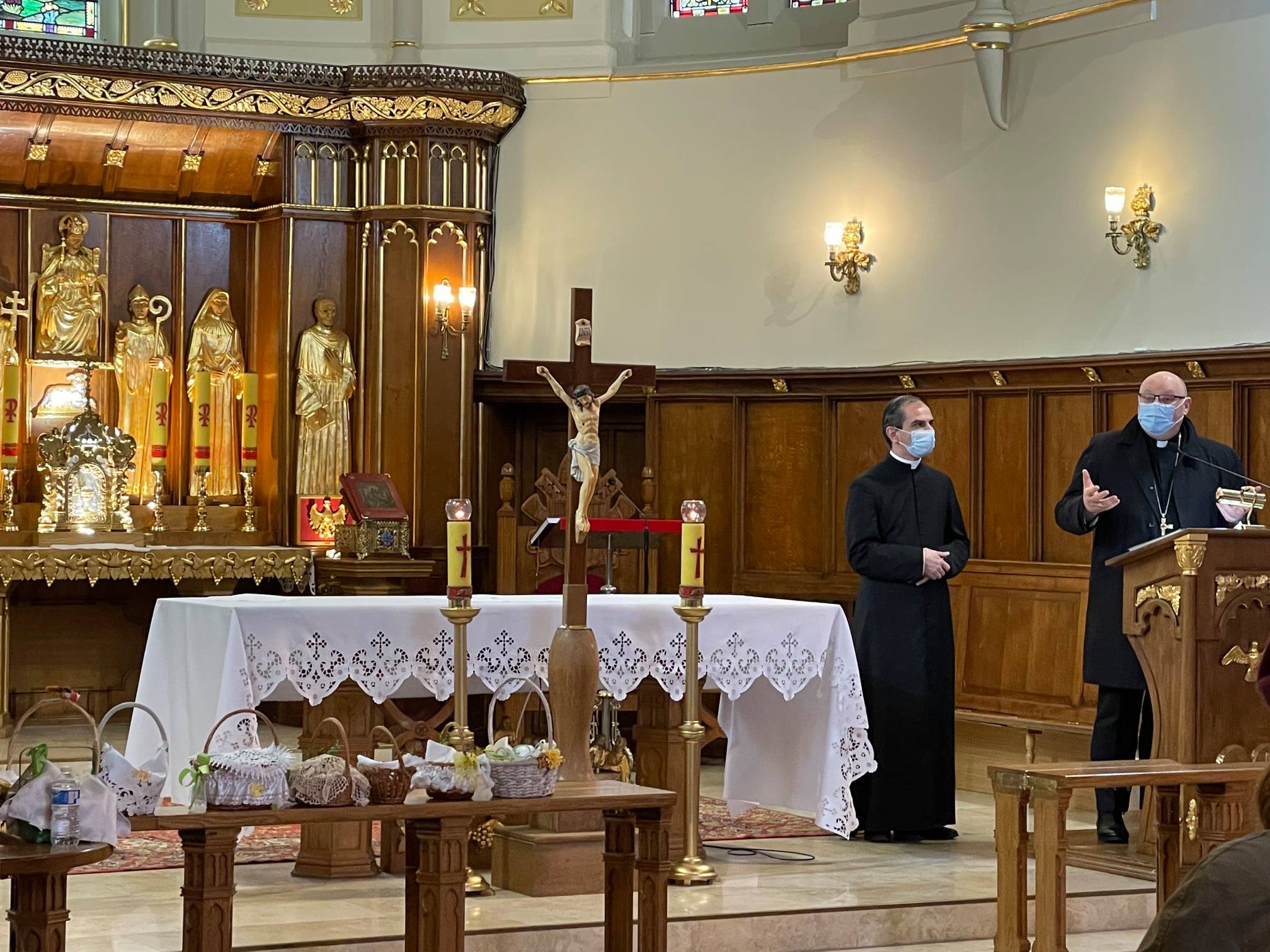 Catholic church in London seeks answers after Good Friday liturgy stopped by police