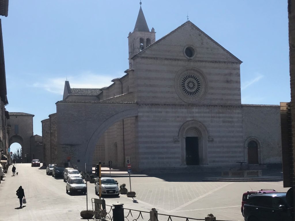 Empty Assisi reflects ‘fraternity of pain’ Pope Francis came to heal