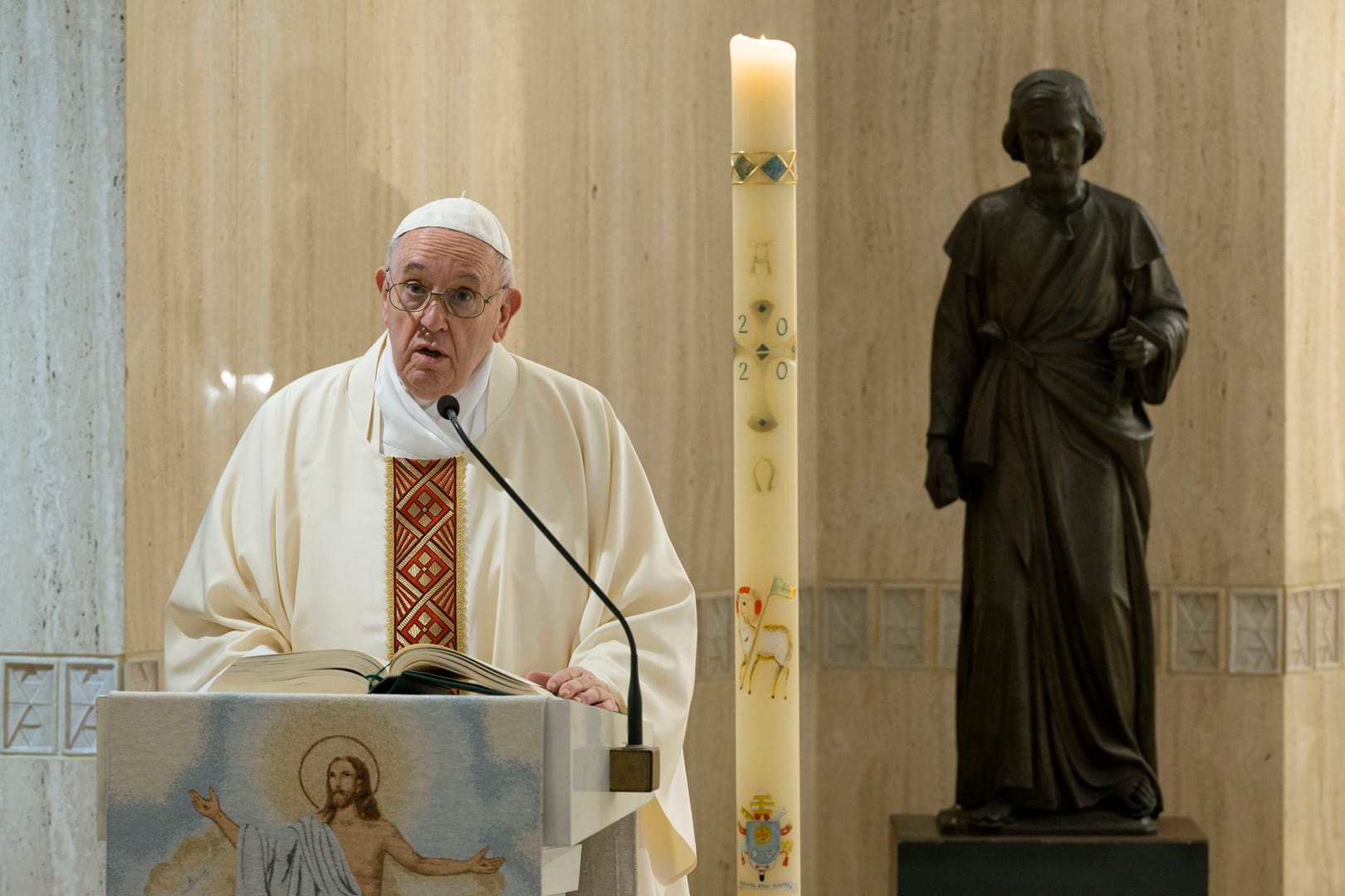 On St. Joseph feast day, pope prays for workers, employers
