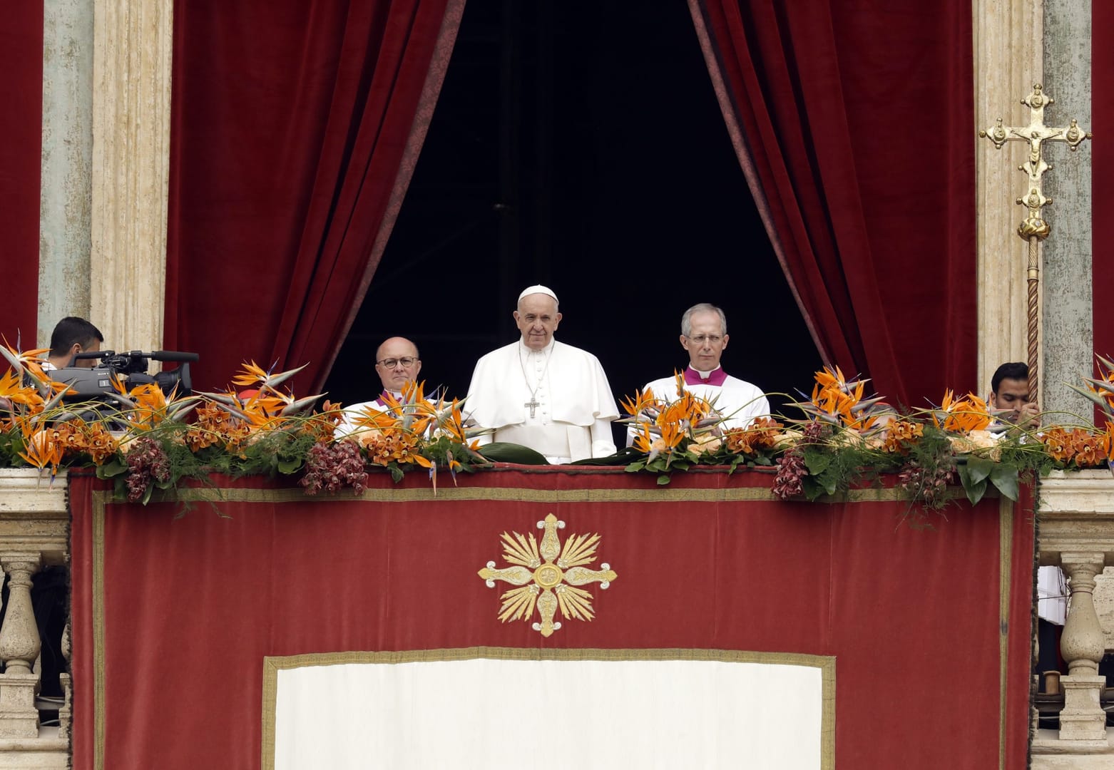 On Easter Sunday, Pope Francis condemns ‘cruel violence’ in Sri Lanka