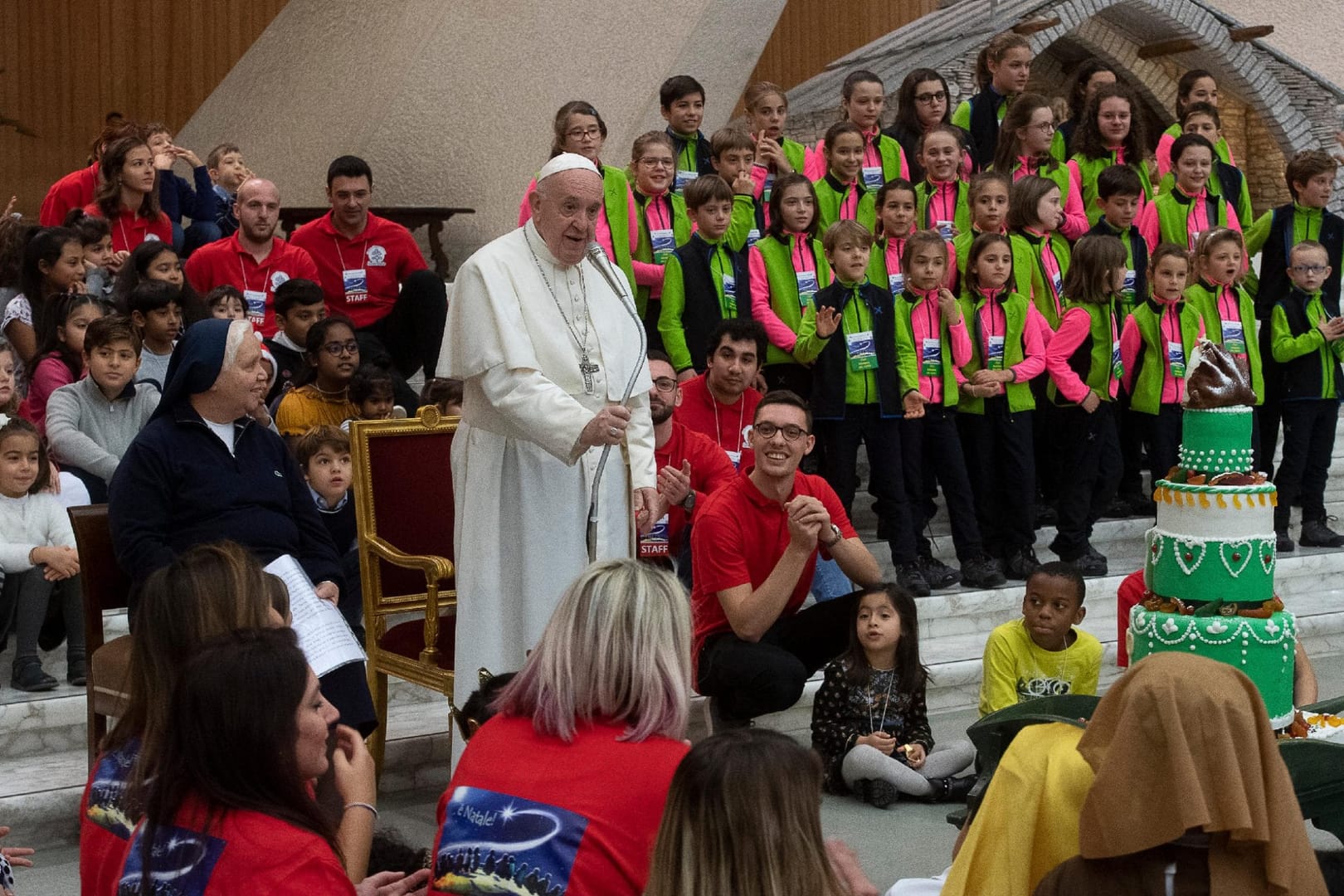 Before Christmas, Pope Francis meets with children, talks about St. Joseph
