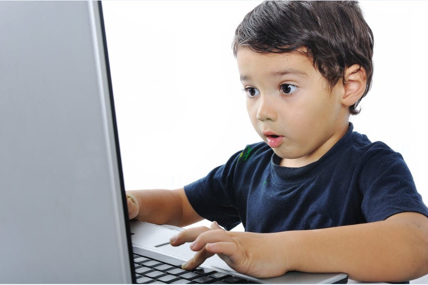 Amid child porn scandal, Vatican backs push for child safety online