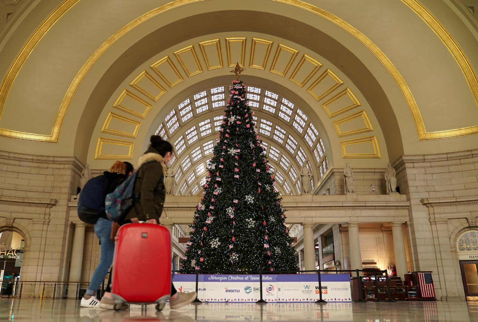 Church leaders stress need for Christmas hope after challenging year