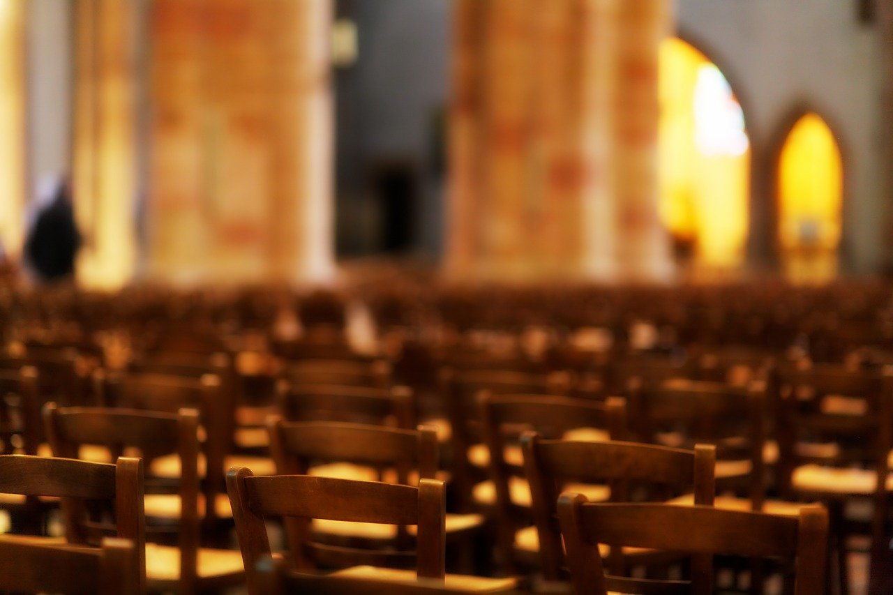 Study shows younger people lack faith in religious institutions