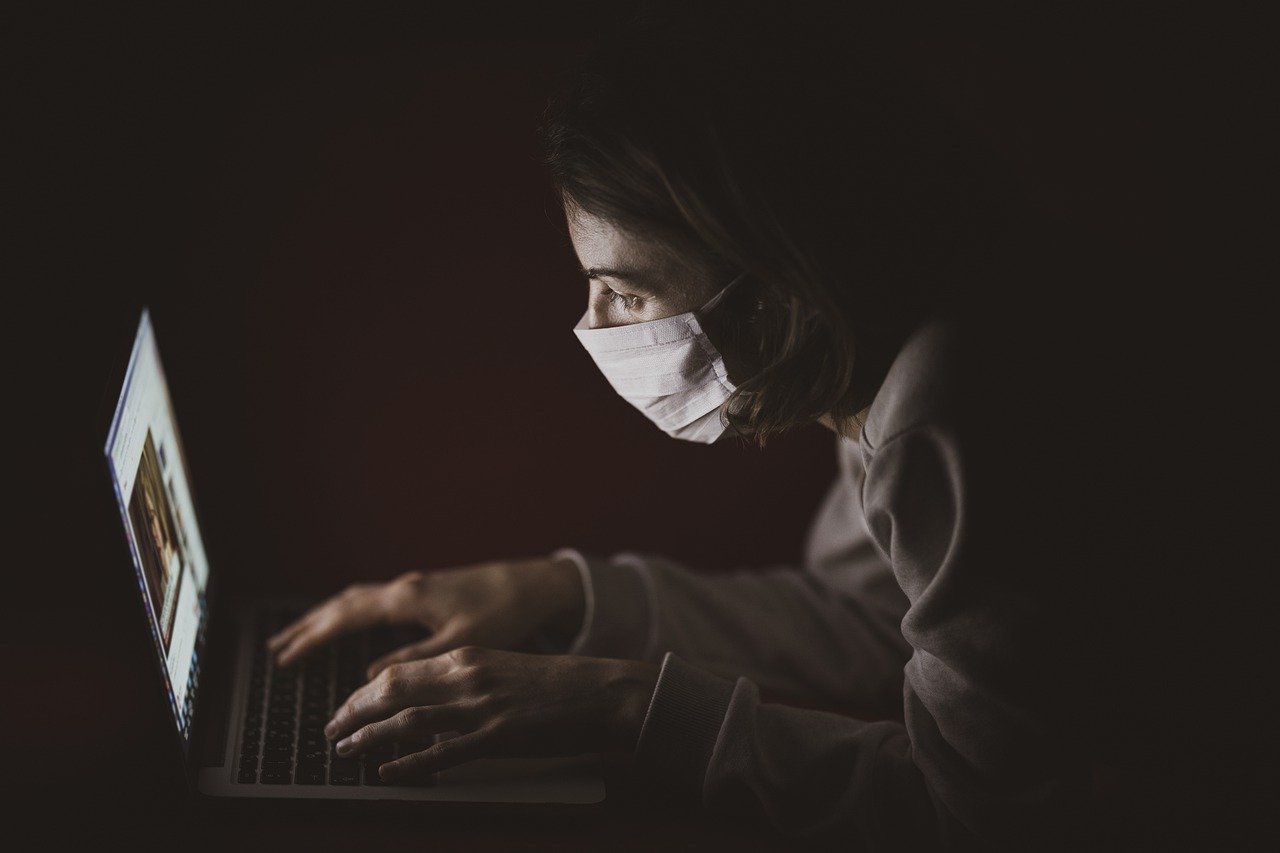 COVID-19 pandemic fuels conspiracy theories – in the world and the Church