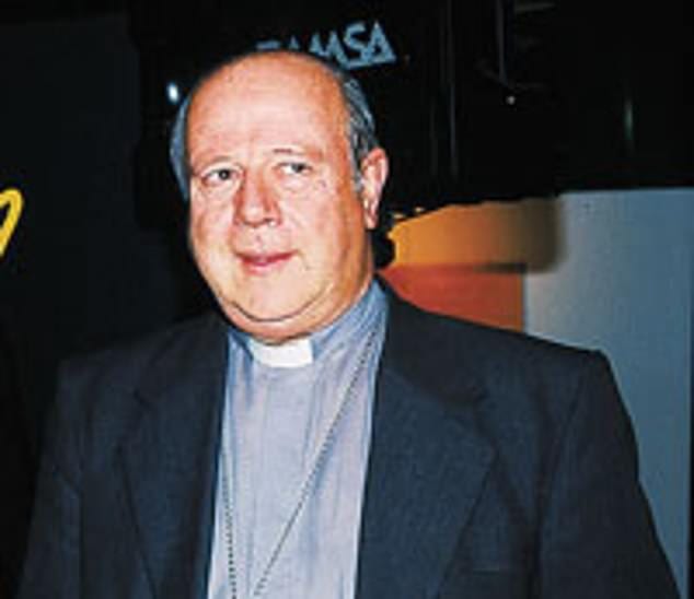 Abusive former bishop to return to Chile to face civil prosecutors